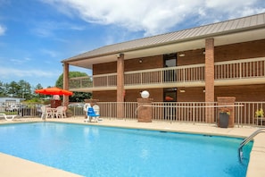 Seasonal outdoor pool