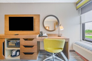 Room, 1 King Bed, Non Smoking | In-room safe, desk, laptop workspace, iron/ironing board