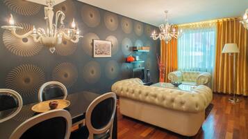 Minibar, in-room safe, desk, blackout curtains