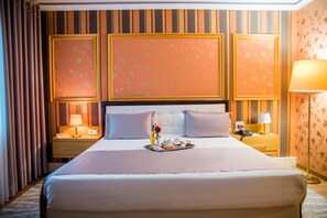 Standard Single Room | Minibar, in-room safe, desk, blackout curtains