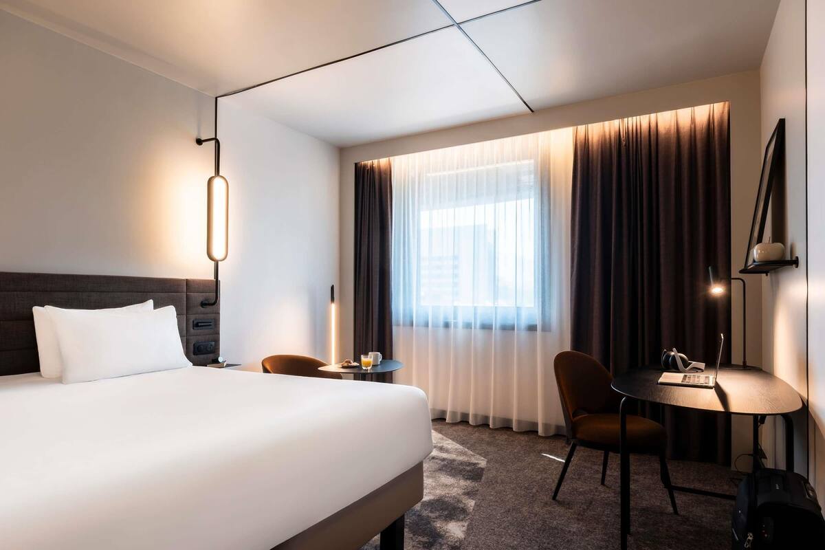 Classic Room, 1 Queen Bed