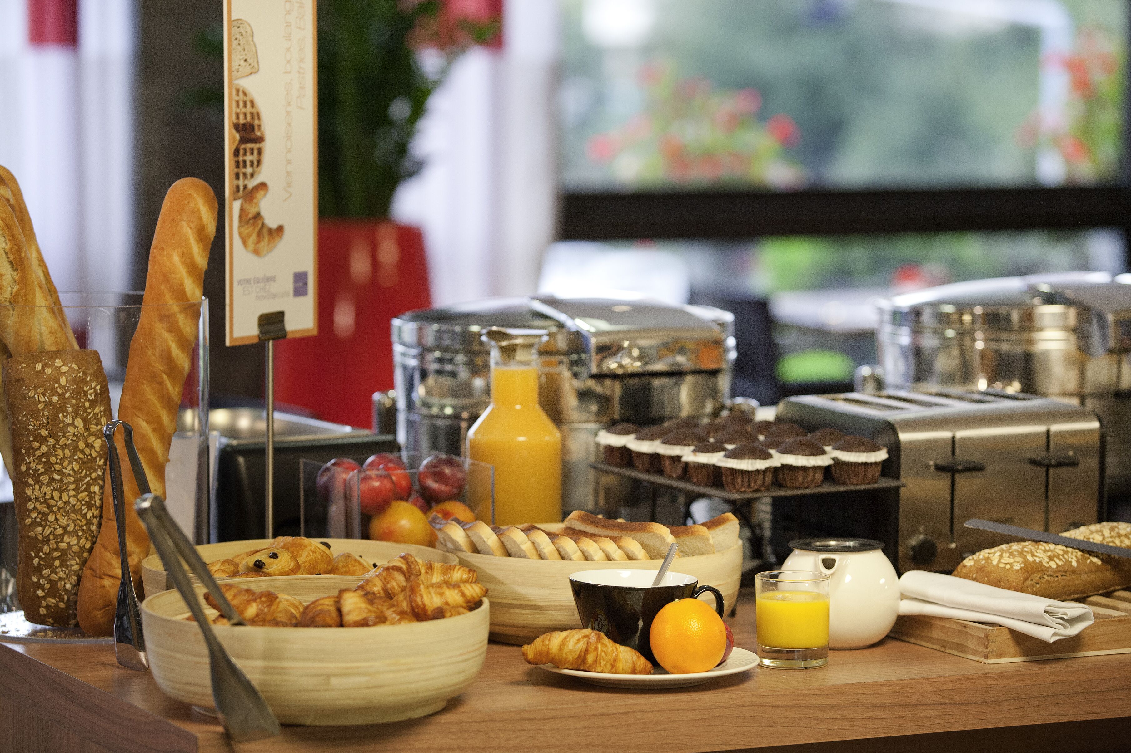 Petit déjeuner buffet servi tous les jours en supplément