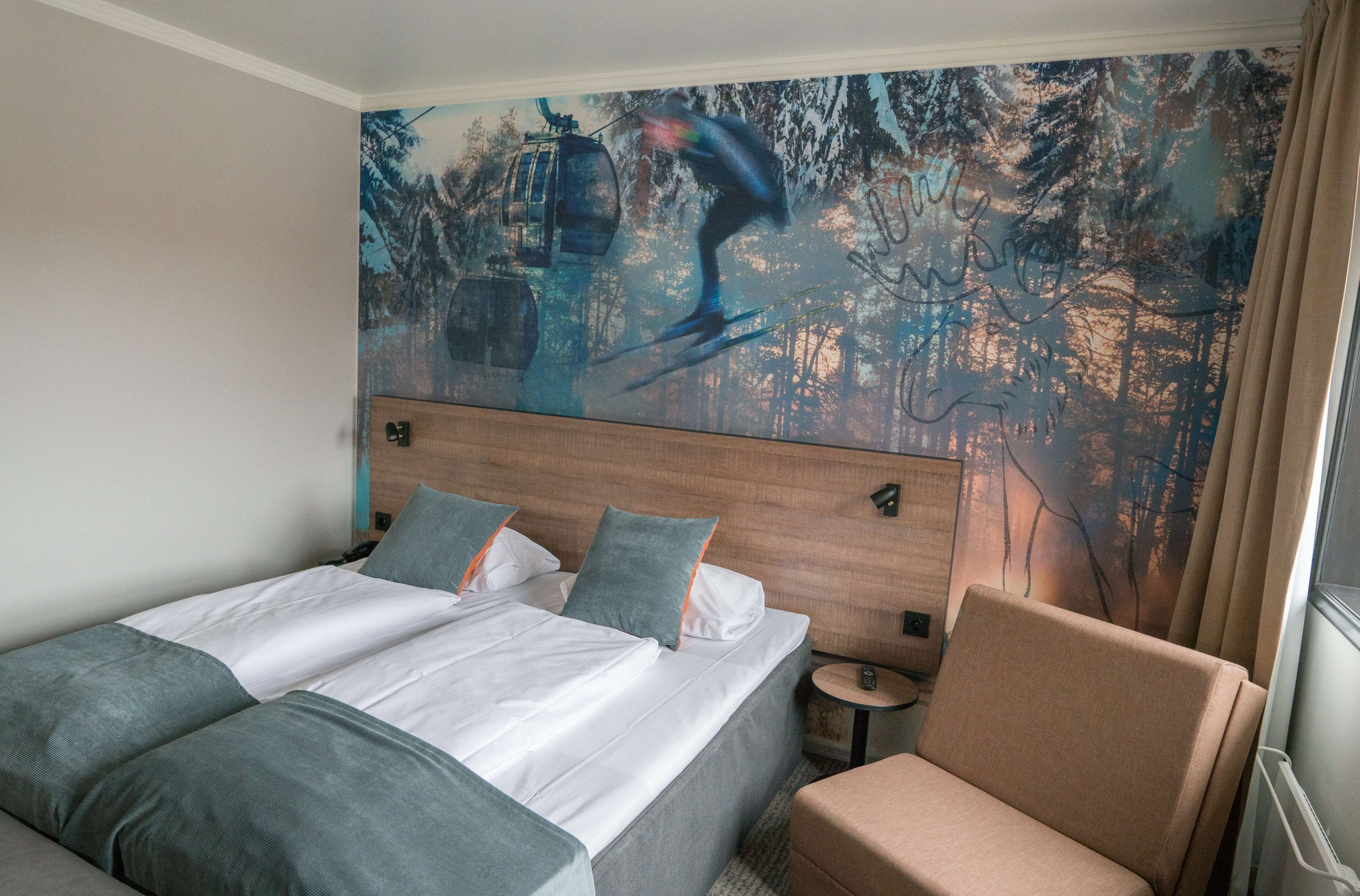 Habitación doble estándar | Cunas gratuitas, camas extra, wifi gratis y ropa de cama 