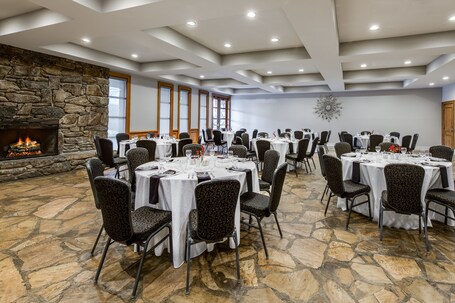 Crowne Plaza Resort Asheville, an IHG Hotel - Image 78