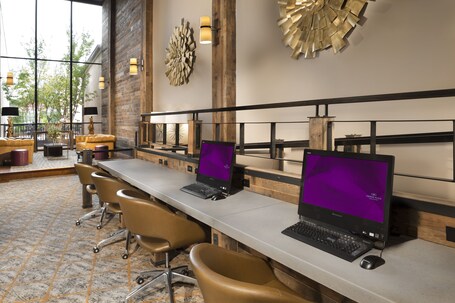 Crowne Plaza Resort Asheville, an IHG Hotel - Image 36