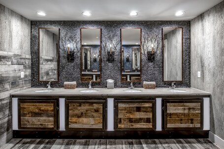 Crowne Plaza Resort Asheville, an IHG Hotel - Image 14