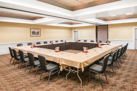 Crowne Plaza Resort Asheville, an IHG Hotel - Image 55