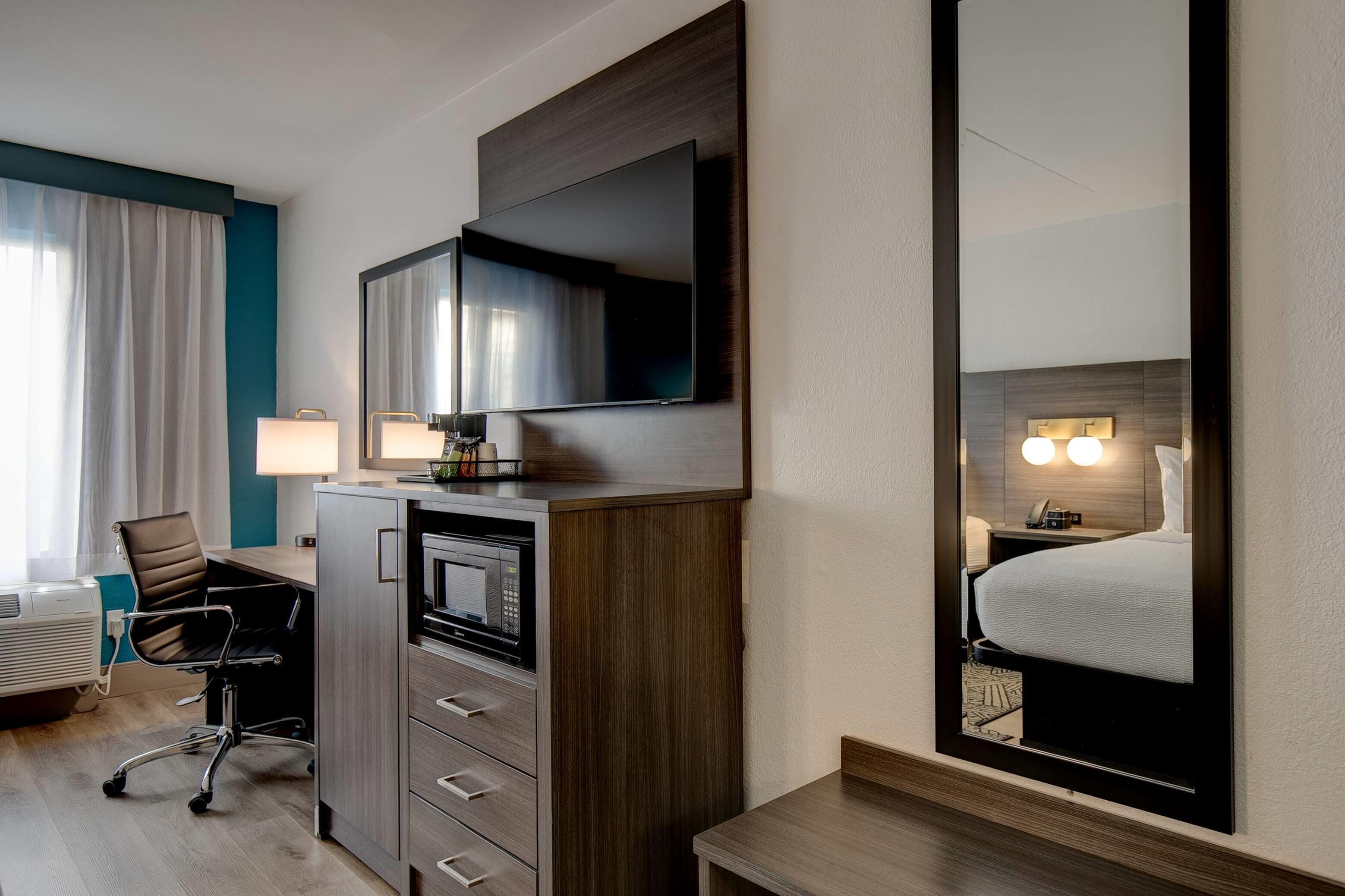 2 Queen Beds, Refreshed Deluxe Room, Non-Smoking | Premium bedding, desk, blackout curtains, iron/ironing board