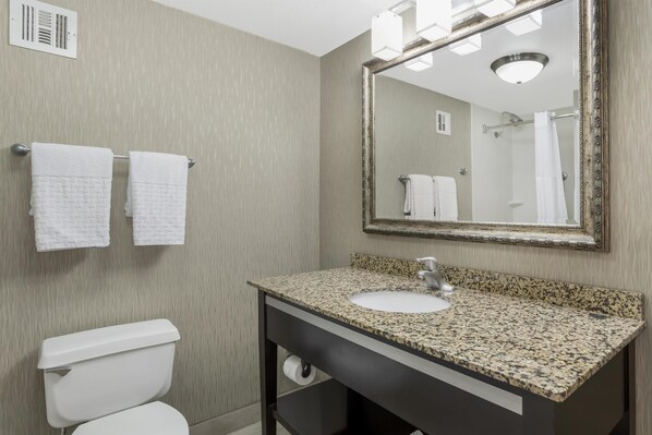 Standard Room, 1 King Bed, Non Smoking, Refrigerator & Microwave | Bathroom | Eco-friendly toiletries, hair dryer, towels, soap - Best Western Plus Tallahassee North Hotel (Tallahassee)