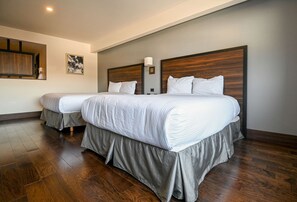 Caja de seguridad en la habitación y escritorio 