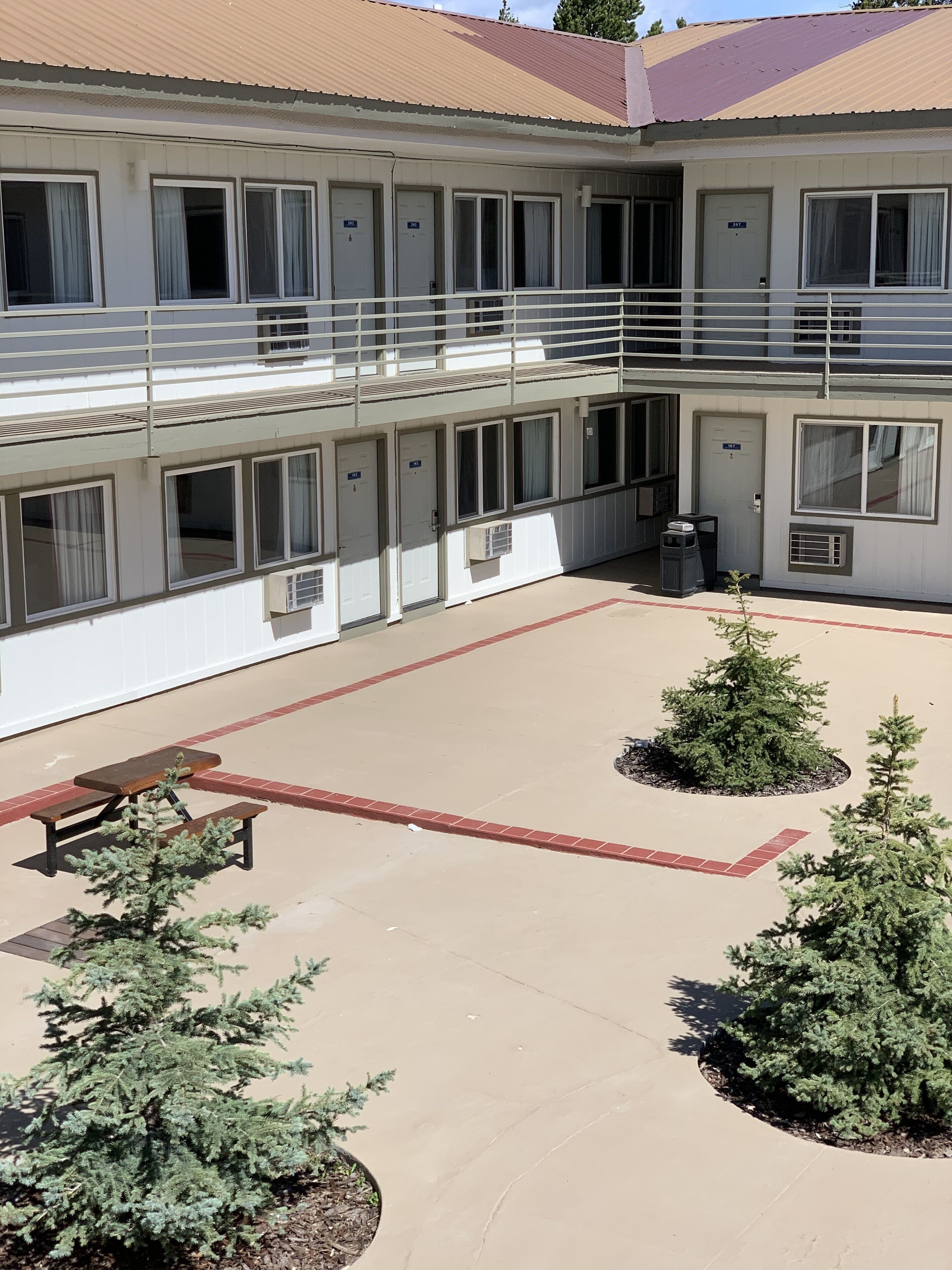 Foto - White Buffalo Hotel