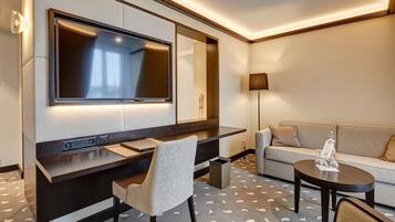 Deluxe Design Zimmer | Aire de séjour | Téléviseur à écran plat