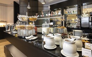 Daily continental breakfast (CHF 30 per person)