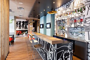 Bar (en el alojamiento)