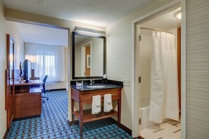 1 bedroom, in-room safe, desk, laptop workspace