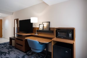 1 bedroom, in-room safe, desk, laptop workspace