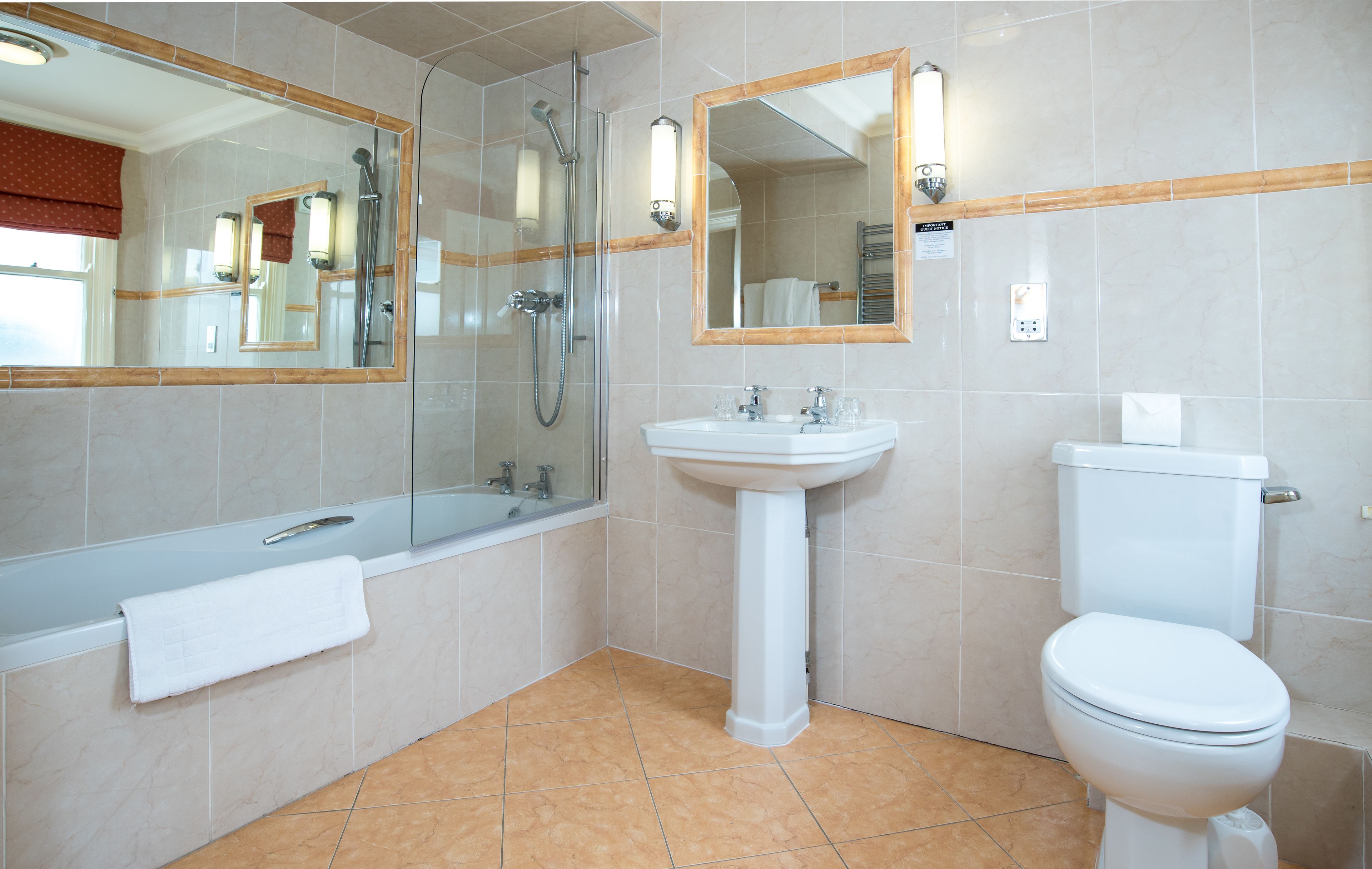 Photo - Imperial Hotel