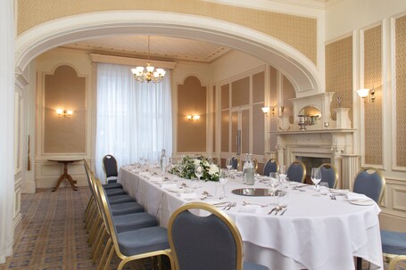 Imperial Hotel - Image 7