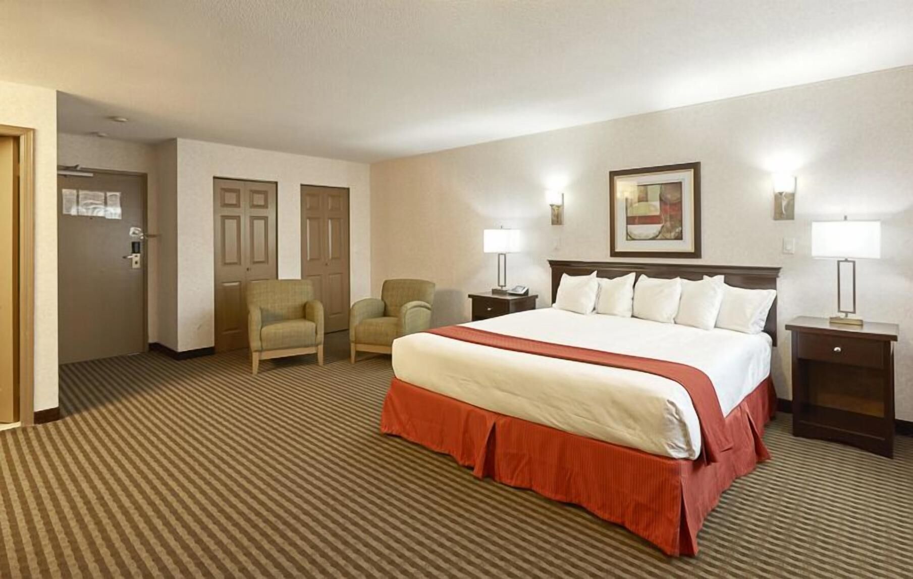 Premium bedding, pillowtop beds, desk, blackout drapes