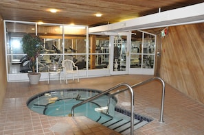 Baignoire à remous extérieure