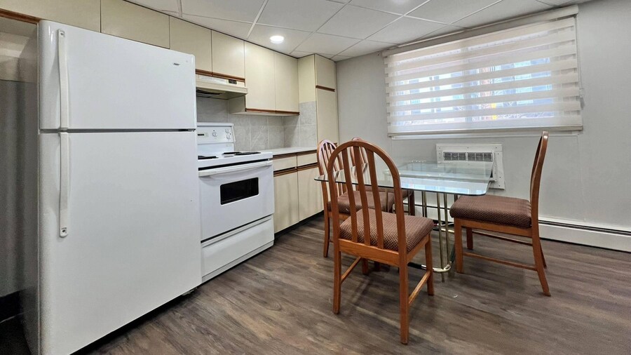 エコノ ロッジ モーテル ビレッジ