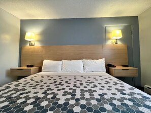Chambre Standard, 1 très grand lit, non-fumeur | Accès au Wi-Fi (inclus), literie fournie