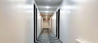 Econo Lodge Motel Village