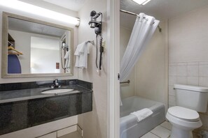 Standard Room, 2 Queen Beds, Non Smoking | Bathroom | Combined shower/tub, hair dryer, towels - Best Western Woodhaven Inn (Woodhaven)