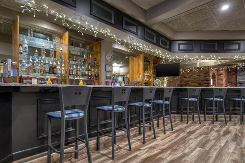 Best Western Woodhaven Inn