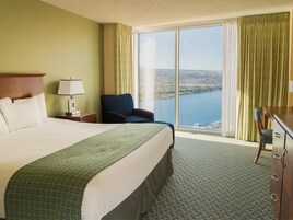 Room, 1 King Bed, River View | Desk, iron/ironing board, WiFi (free), bed sheets