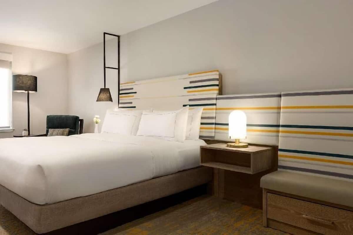 Premium bedding, down comforters, in-room safe, blackout drapes