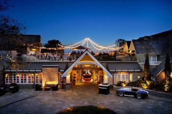 Hotel Exterior at LAuberge Del Mar