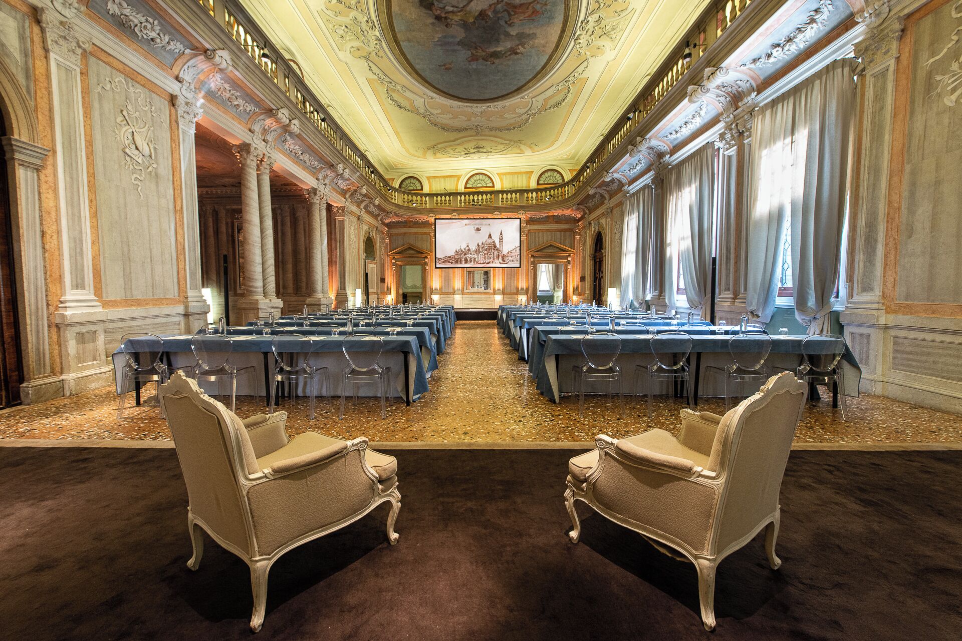 Photo - Hotel Monaco & Grand Canal