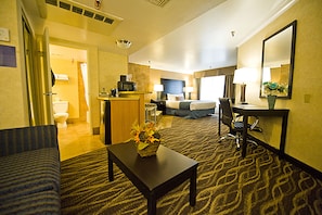 Executive Suite, 1 King Bed, Non Smoking, Jetted Tub