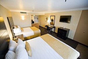 1 bedroom, desk, laptop workspace, blackout drapes