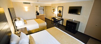 Hotel d’Lins Ontario Airport