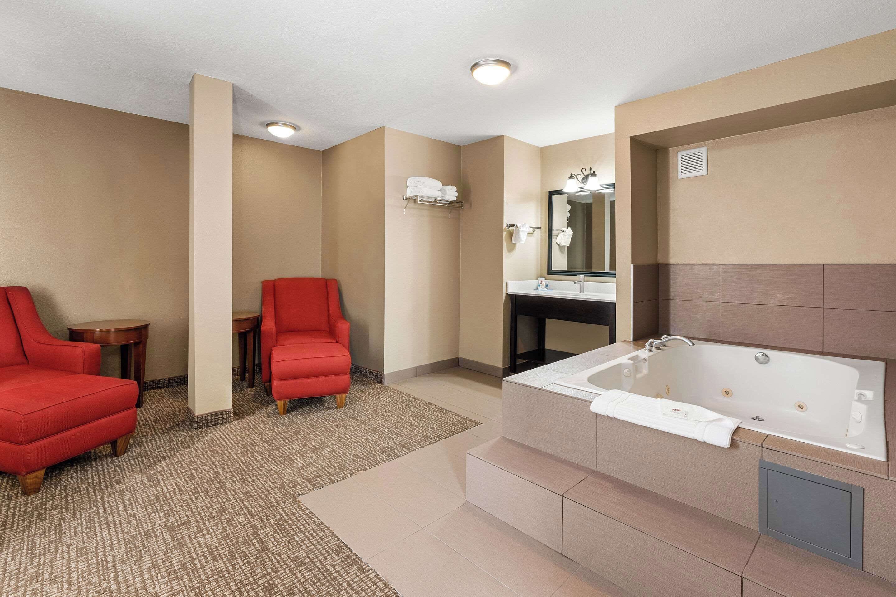Photo - Comfort Inn & Suites Vancouver Downtown City Center