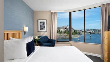 Sengetøy av topp kvalitet, safe på rommet og skrivebord