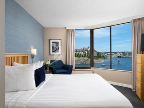 1 bedroom, premium bedding, in-room safe, desk