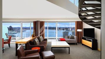 En 55-tommers TV med digitale kanaler samt filmkjøp