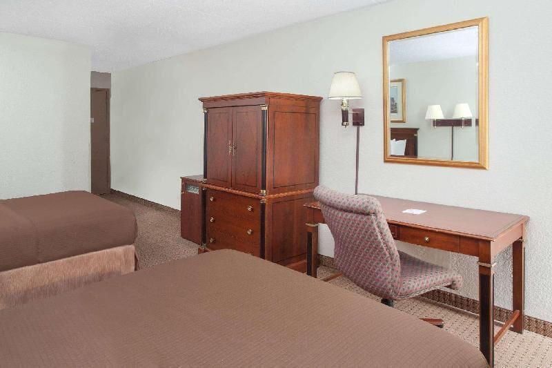 In-room safe, desk, laptop workspace, blackout drapes