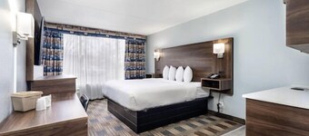 베이몬트 바이 윈덤 애디슨