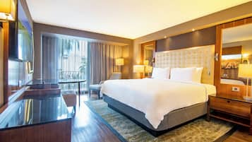 Lucerna select, 1 Cama King Size | Ropa de cama de alta calidad y caja de seguridad en la habitación
