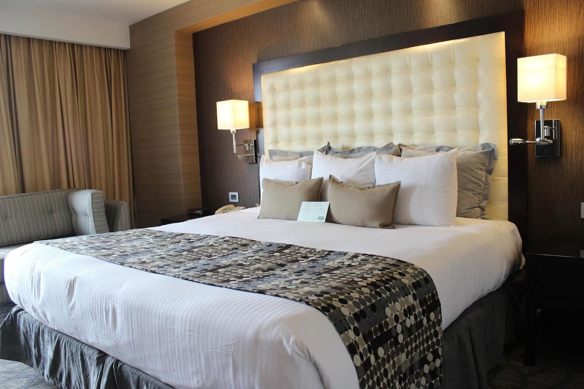 Premium bedding, in-room safe, desk, blackout curtains