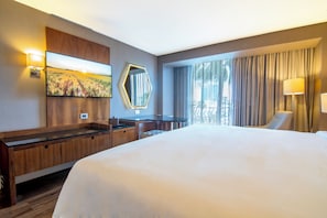 Lucerna select, 1 Cama King Size | Ropa de cama de alta calidad y caja de seguridad en la habitación