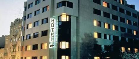 Front of property – evening/night