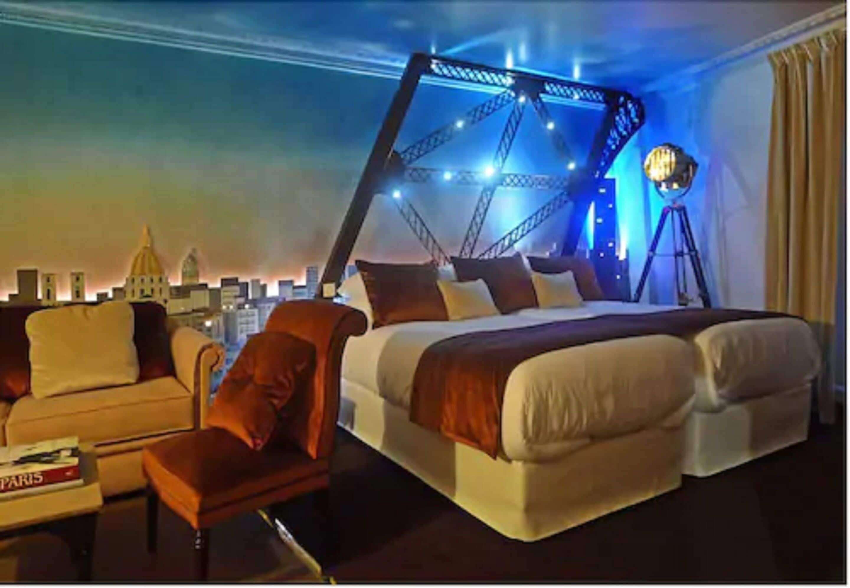 suite (eiffel) | 1 bedroom, minibar, in-room safe, individually decorated