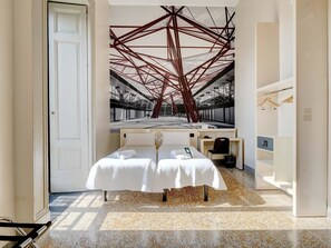 Twin Room | Hypo-allergenic bedding, down comforters, in-room safe, desk - B&B Hotel Napoli (Naples)