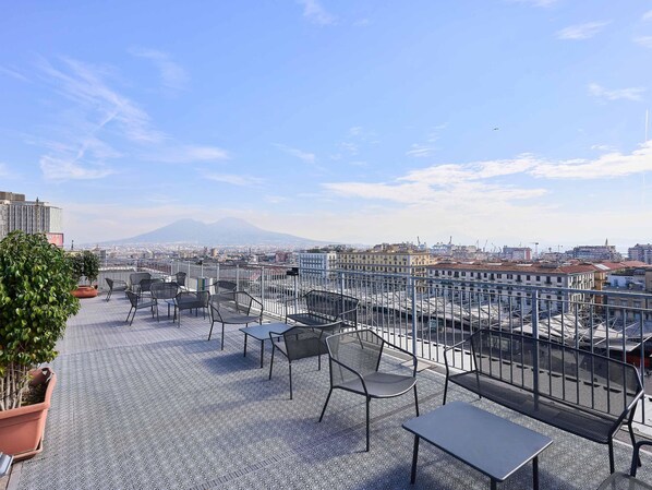 Rooftop terrace - B&B Hotel Napoli (Naples)