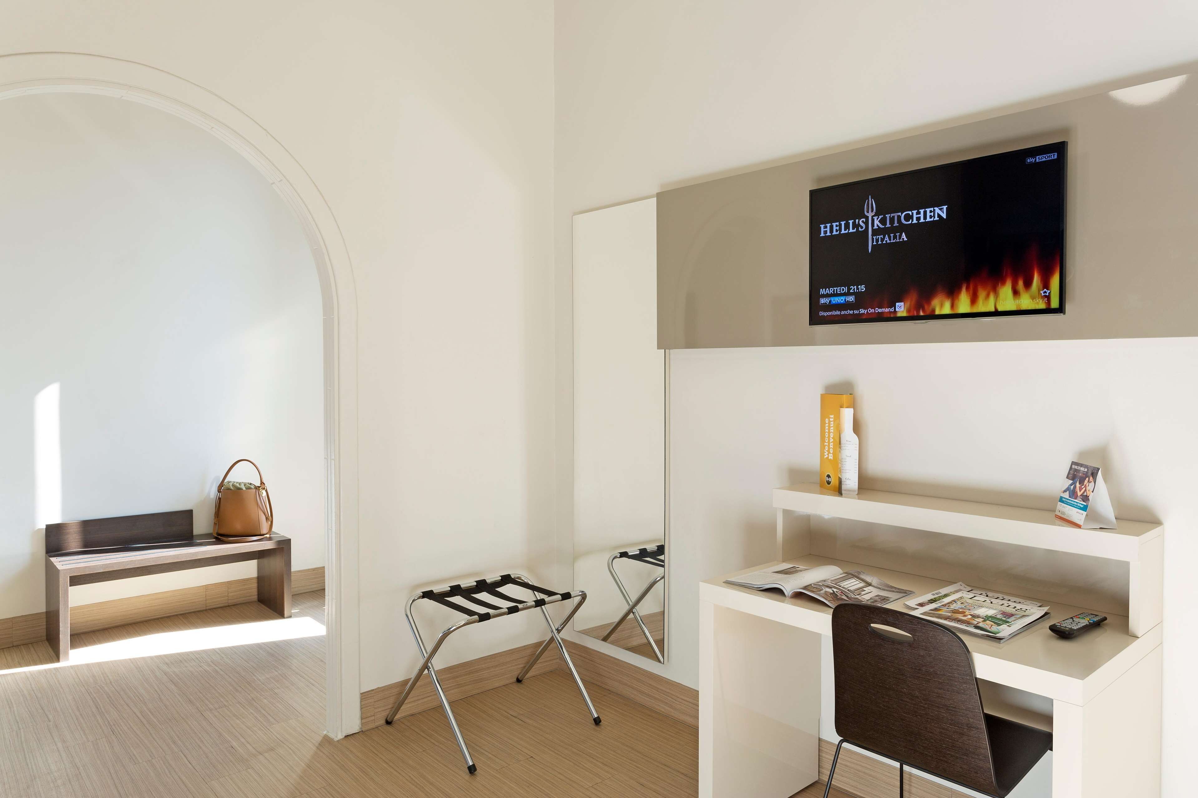 1 bedroom, hypo-allergenic bedding, down duvets, in-room safe